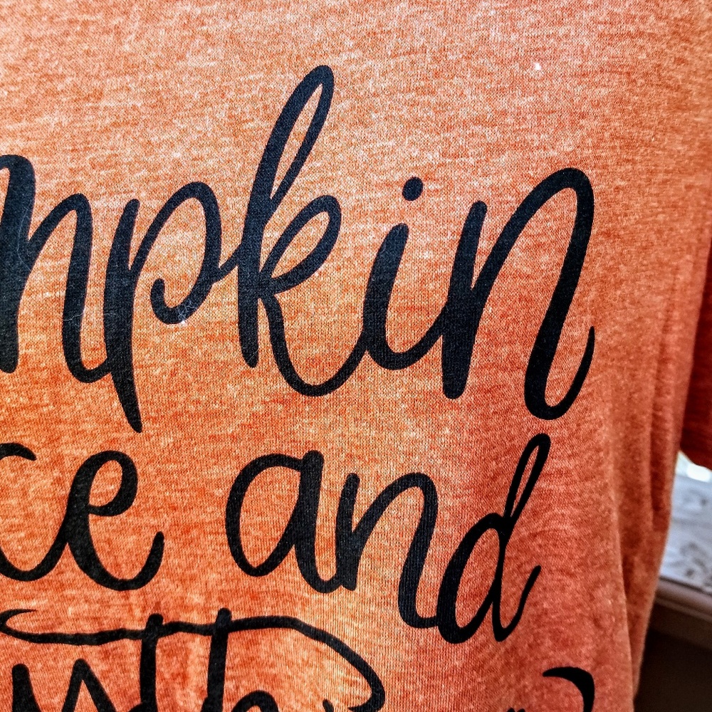 Women's Graphic Pumpkin Tee, New 🎃 - Picture 2 of 5